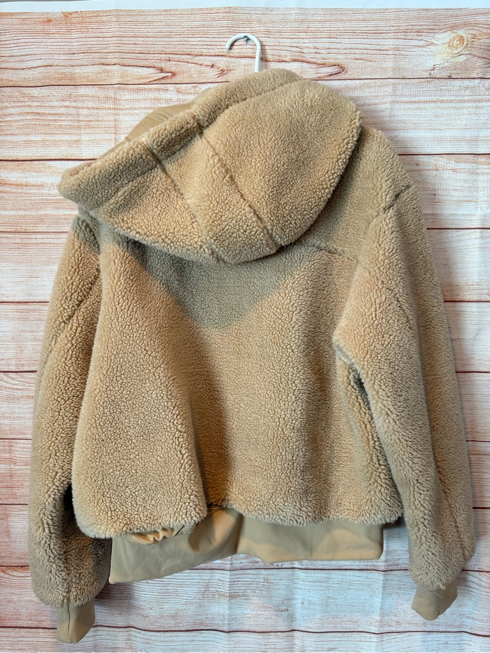 ALO Yoga Plush Hooded Teddy Jacket - Beige Like new - Picture 3 of 6